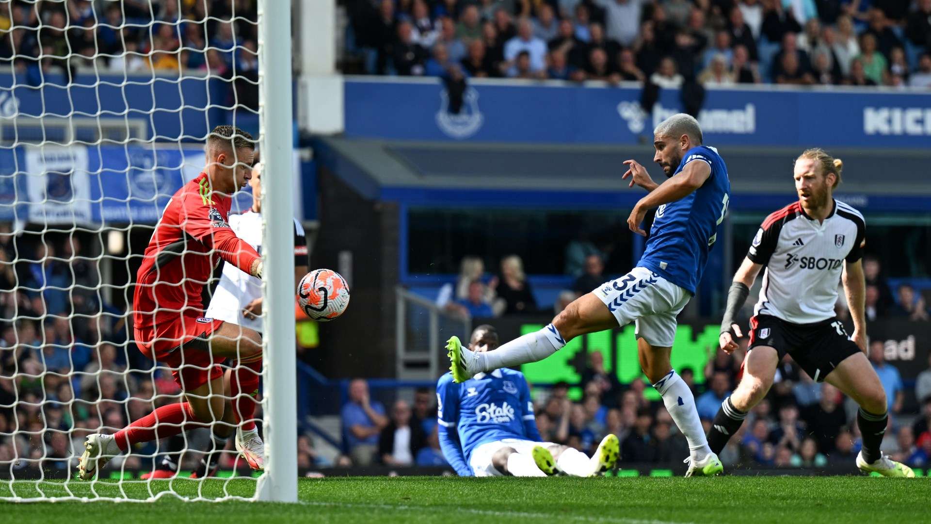 Neal Maupay, Everton Vs. Fulham, Premier League