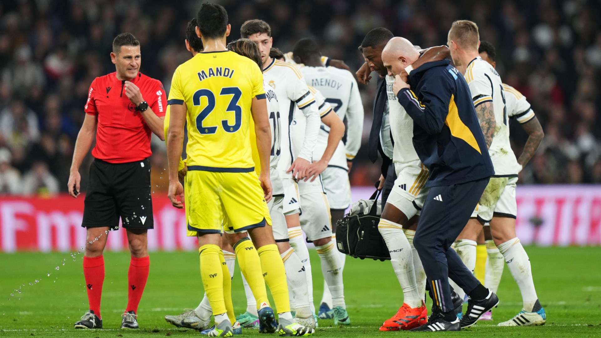 David Alaba Real Madrid injured vs Villarreal 3