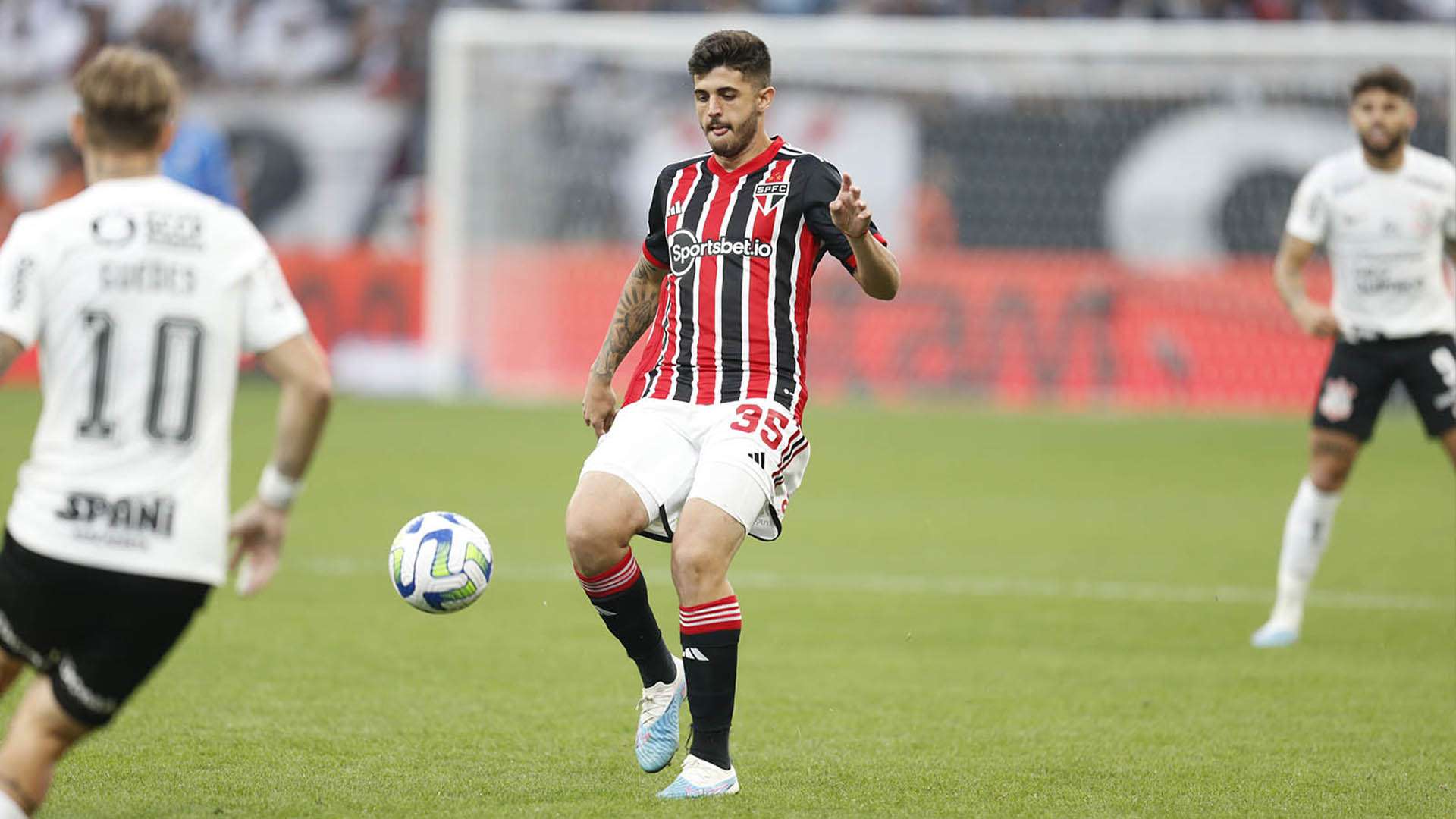 Lucas Beraldo São Paulo Corinthians 2023