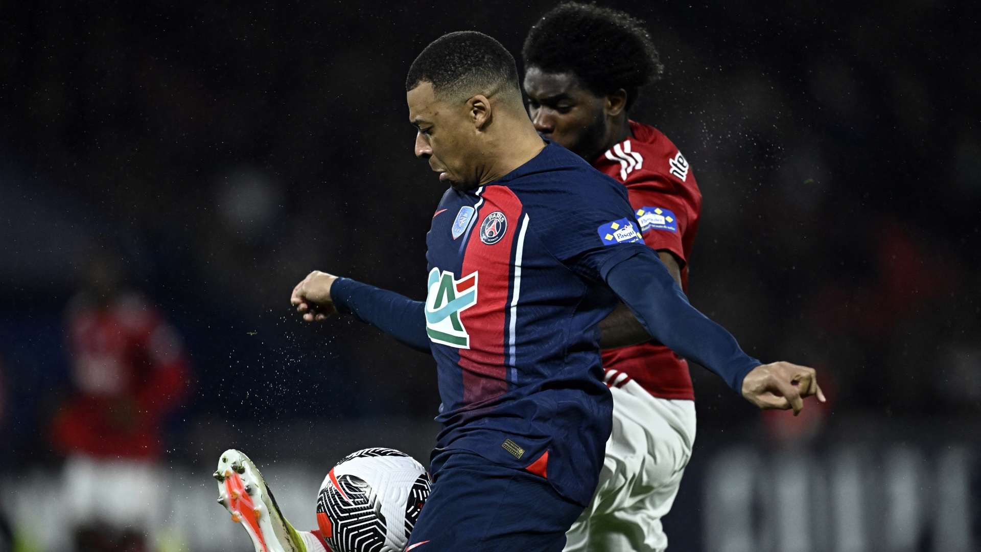 Mbappe Brassier PSG Brest