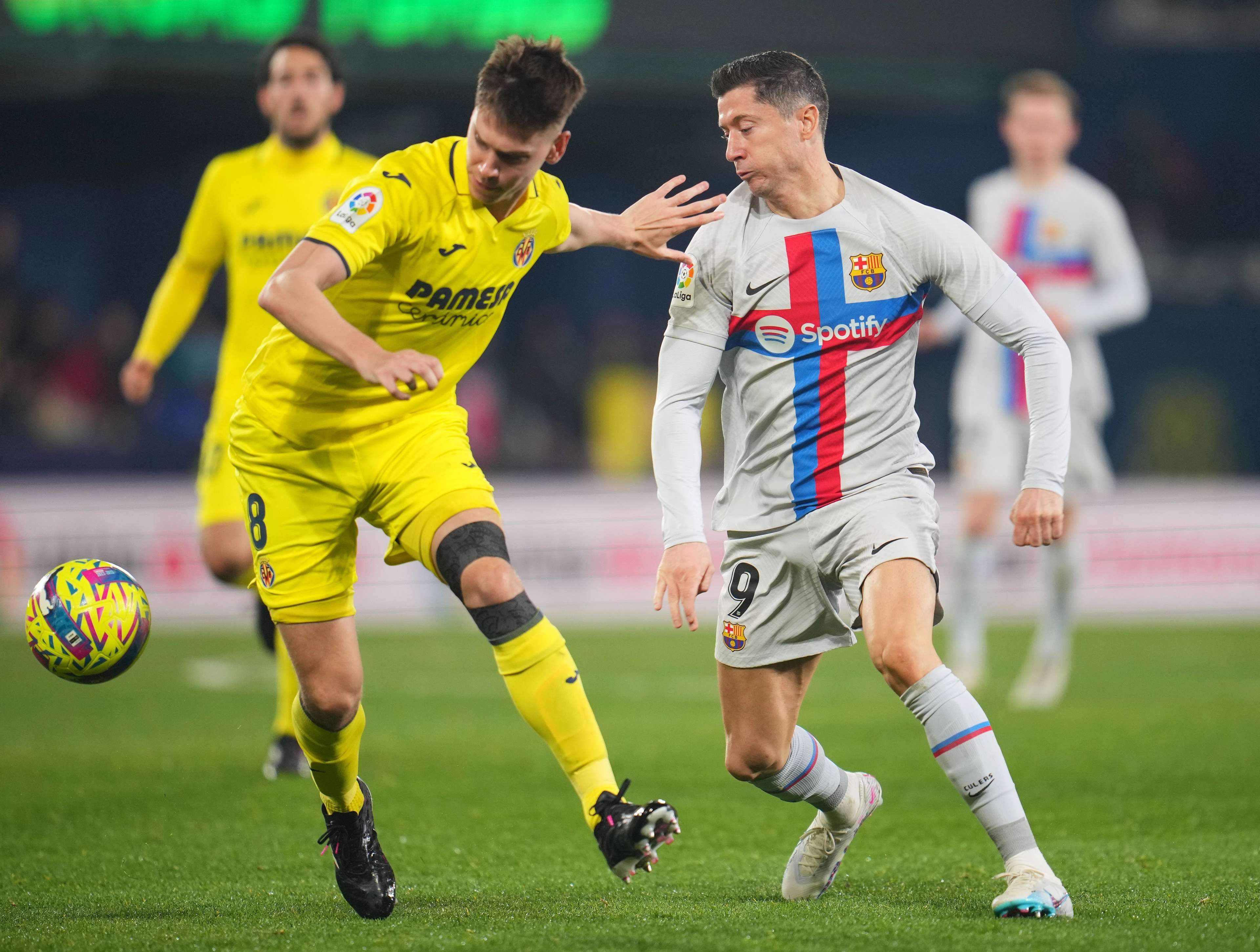 Juan Foyth Robert Lewandowski Villarreal Barcelona