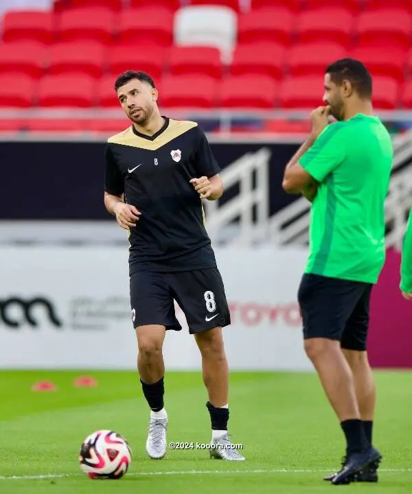 عاجل.. النصر ينافس الأهلي على ضم مدافع مانشستر يونايتد 