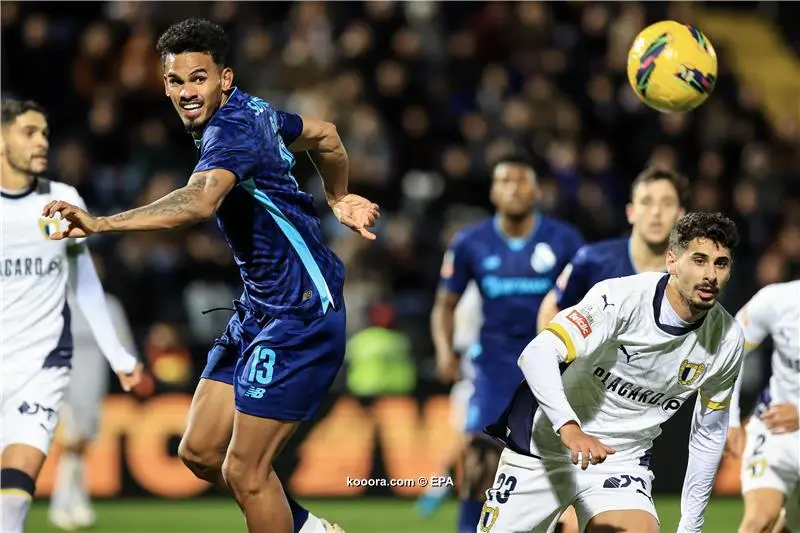 تقييم ماني في الشوط الأول بين الهلال والنصر 