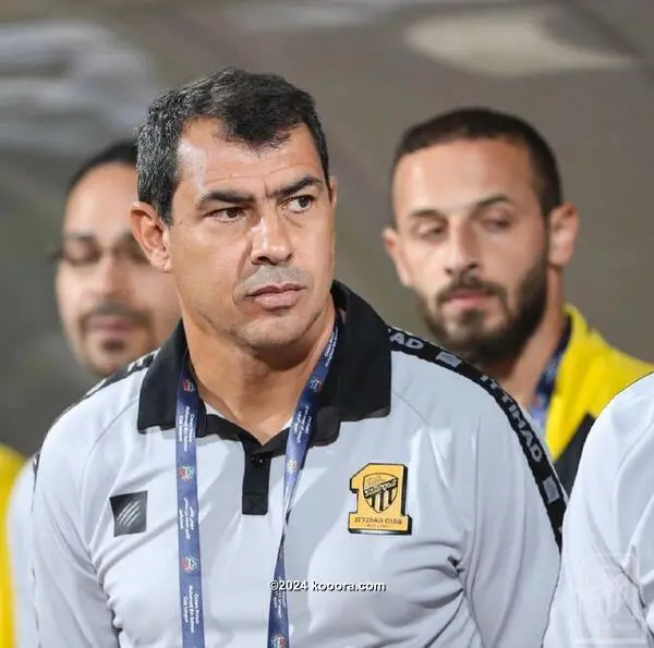 ما هي أكبر مشكلة يعاني منها سعود عبدالحميد مع الهلال …؟! 