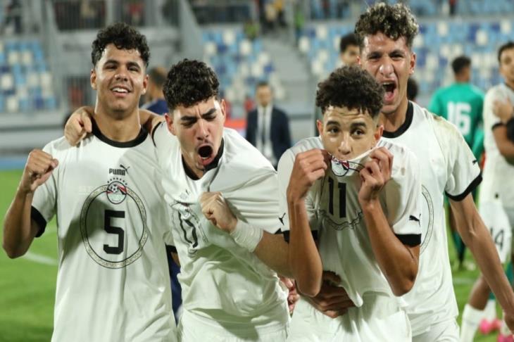 ما القنوات الناقلة لمباراة إسبانيا وإنجلترا في نهائي كأس أوروبا يورو 2024؟ وكيف تتابعها عبر الإنترنت؟ | 