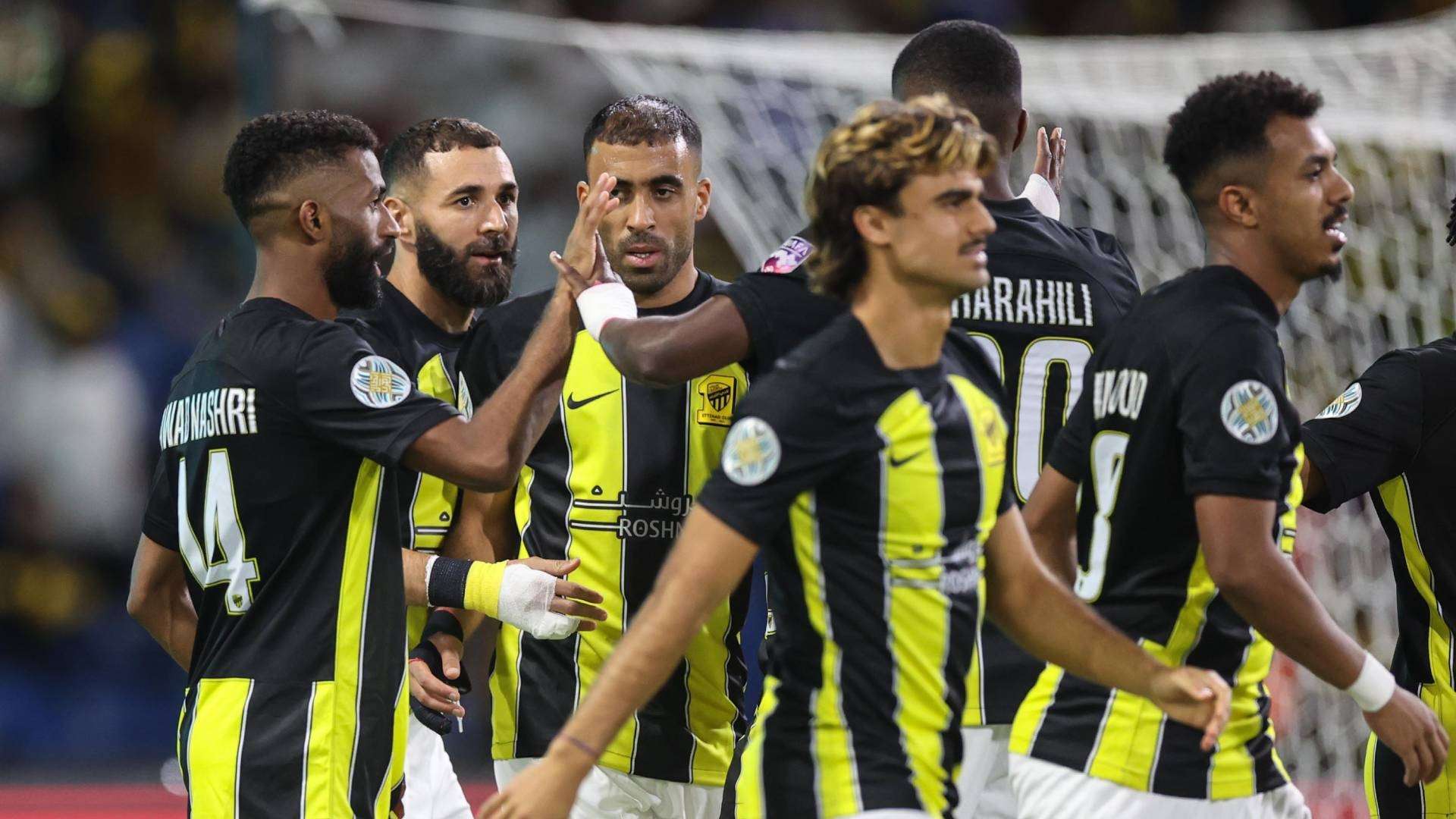 بعد ارتباط اسم لاعب الاتفاق بالاتحاد .. جمهور الأهلي يقتحم "الصفقة المزعومة" بصور مفاجئة | 