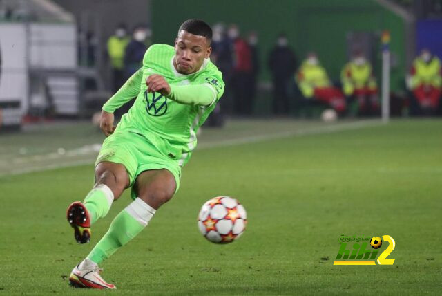 طاقم تحكيم نهائي السوبر بين الهلال والنصر 