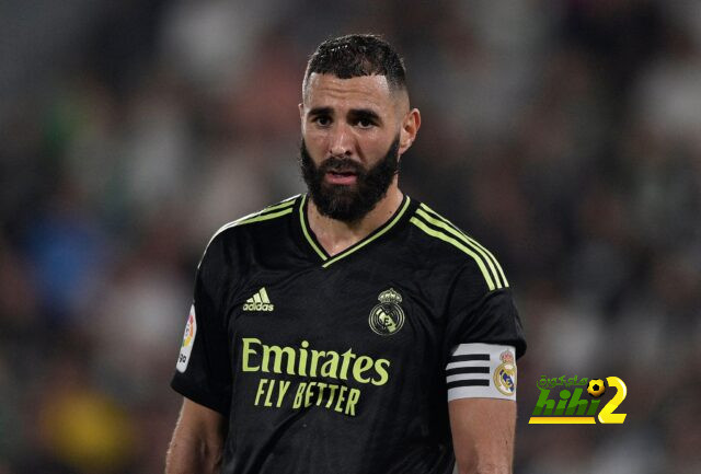 رافينيا معجب بشدة بأداء لاعب ريال مدريد 