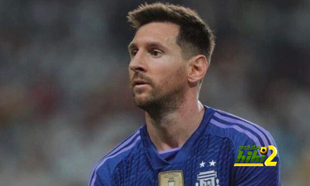 بايرن ميونخ ينافس برشلونة للتعاقد مع دي زيربي 