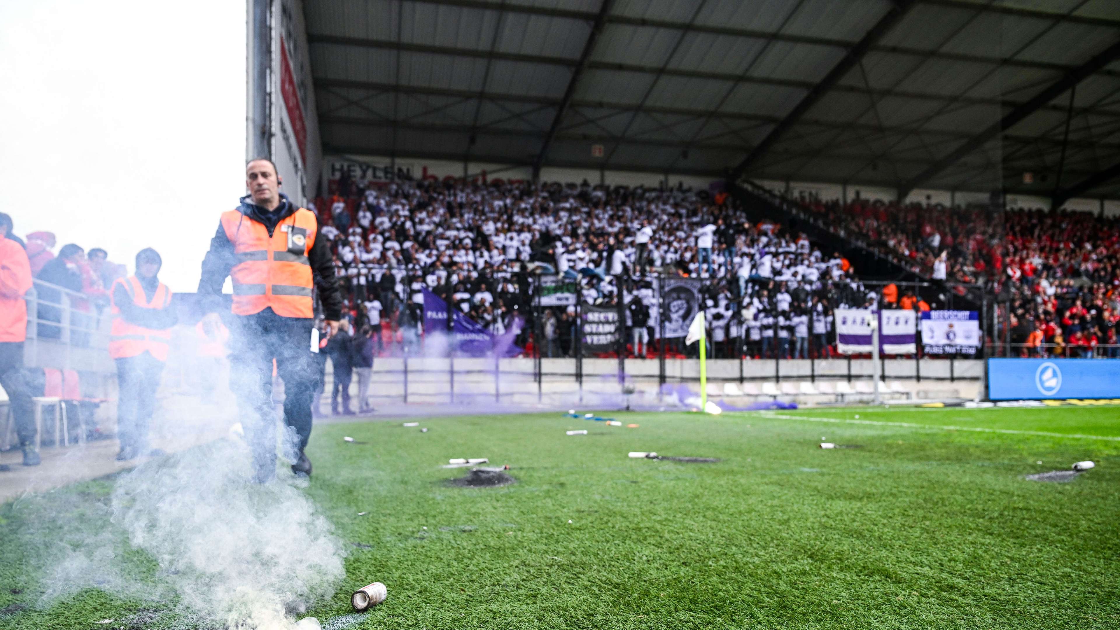 رقم سلبي يطارد مانشستر يونايتد في دوري أبطال أوروبا 