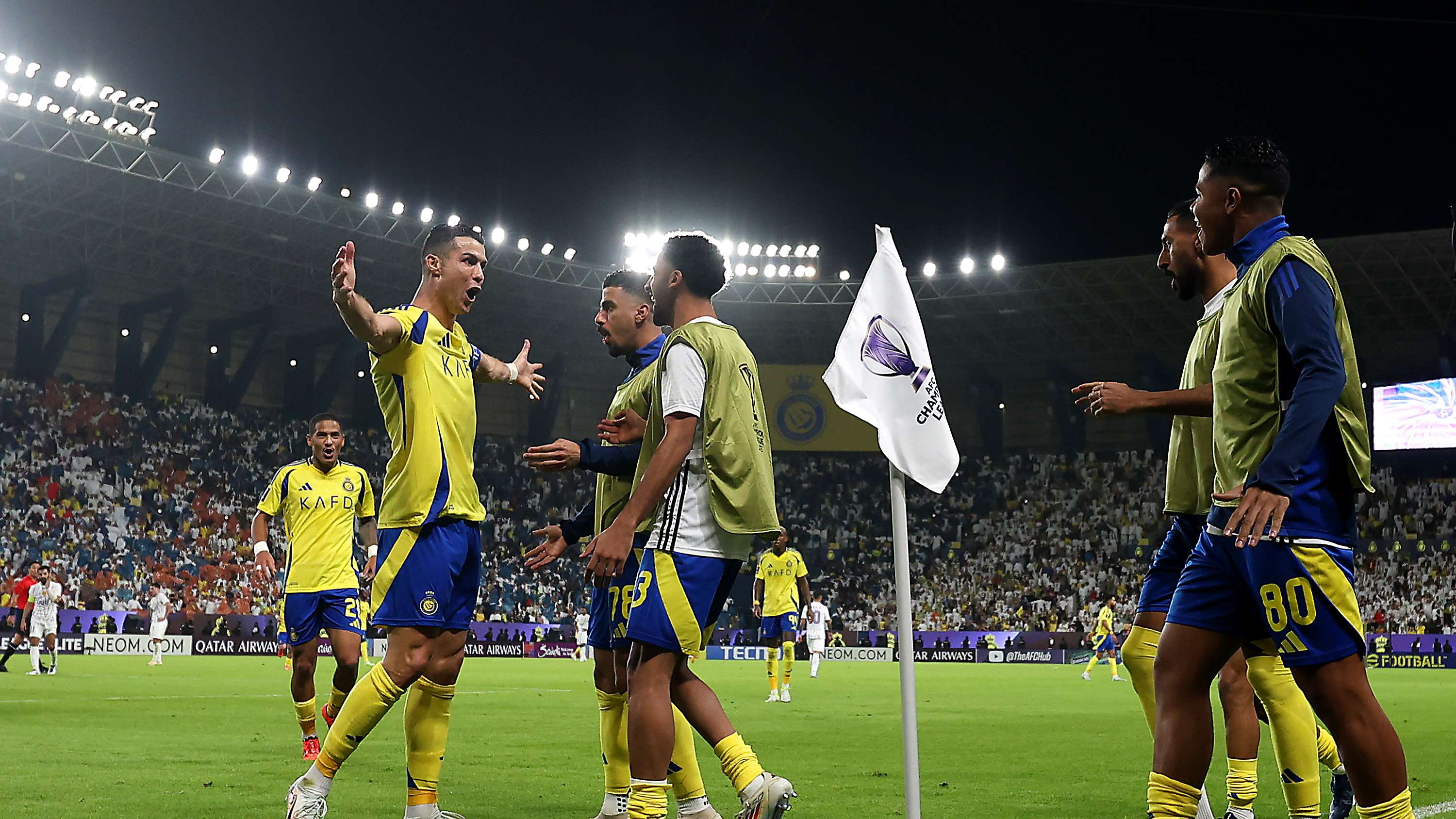 صلاح إلى الهلال.. هل سيحصل على نفس عرض الاتحاد؟ 