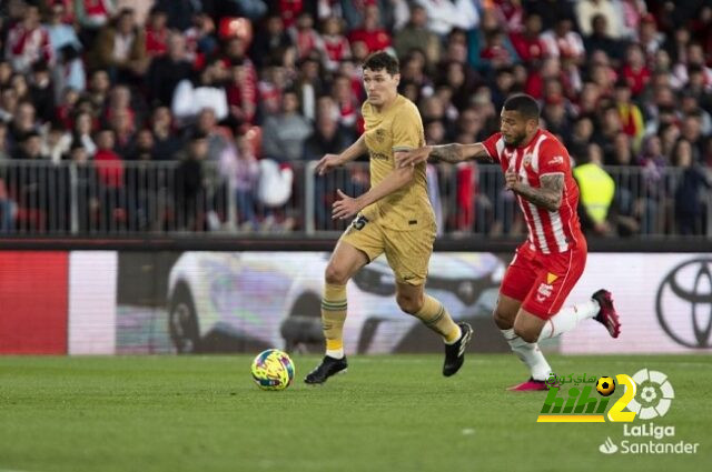 إحصائيات الشوط الأول بين الهلال والنصر 