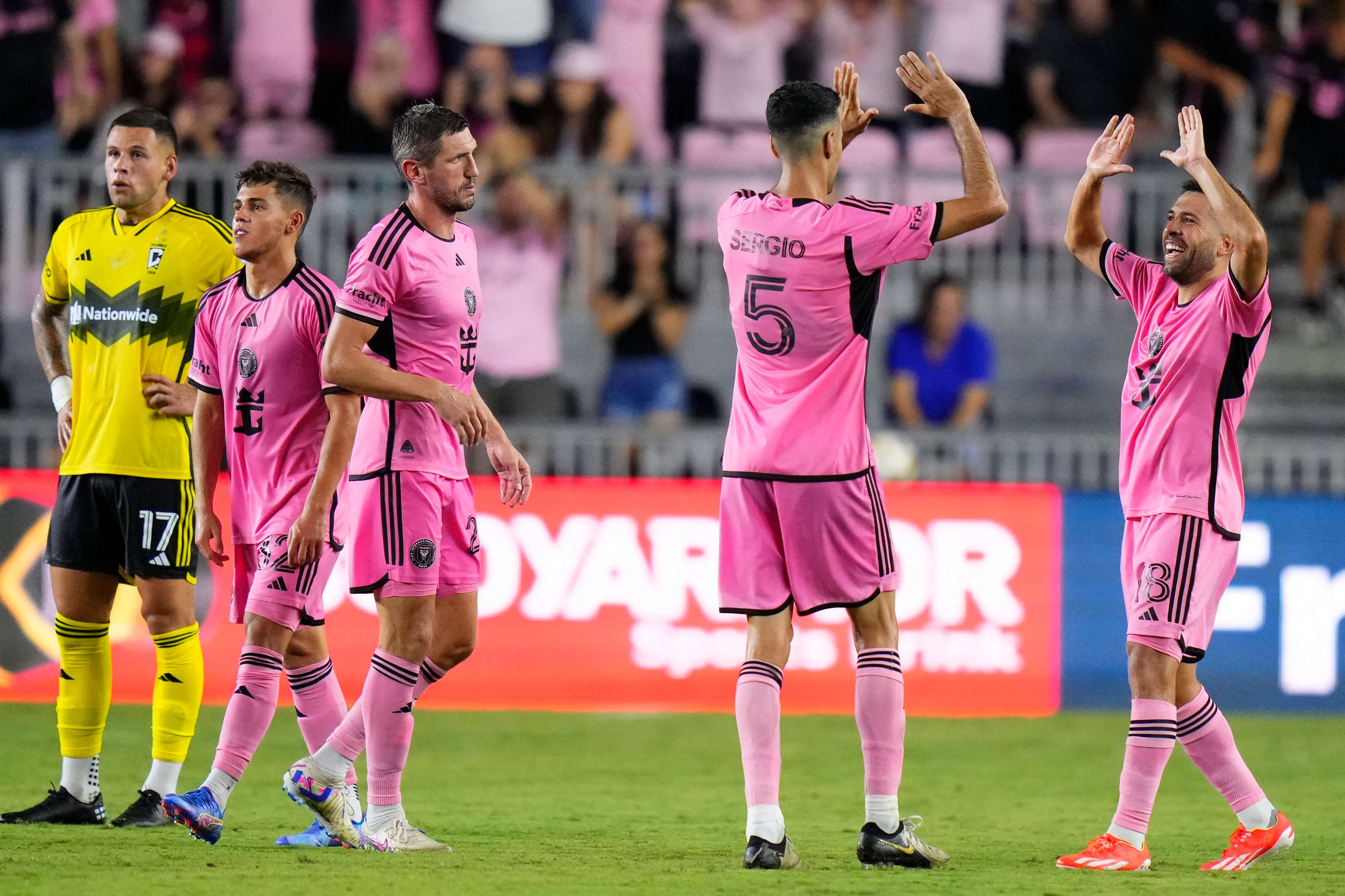 موقف زكريا هوساوي من المشاركة مع الاتحاد أمام النصر 