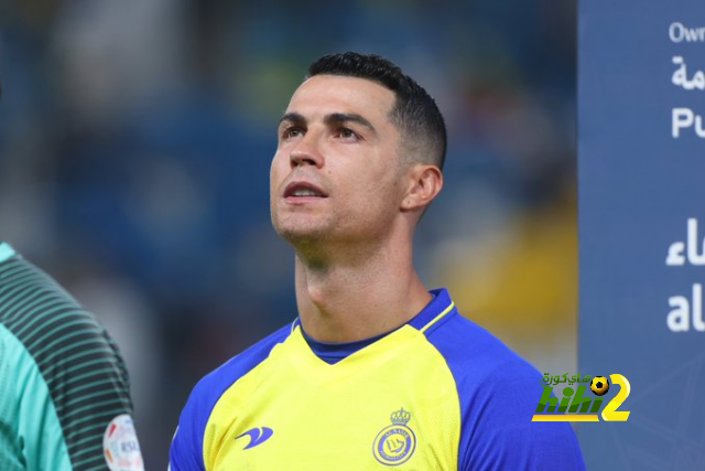 8 معارين يرفض كاسترو عودتهم إلى النصر من جديد 