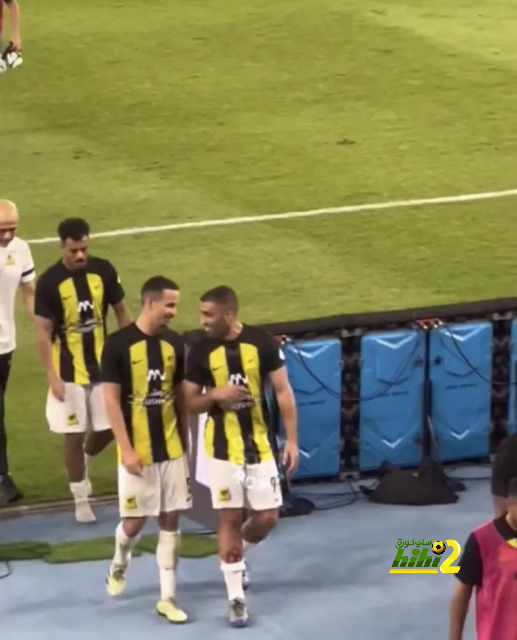 ملعب الاتحاد يتجهز لموقعة السيتي و إبسويتش 