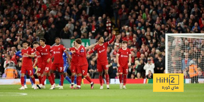 جماهير ليفركوزن تقتحم ملعب مباراة بريمن عقب التتويج بالدوري الألماني.. فيديو 