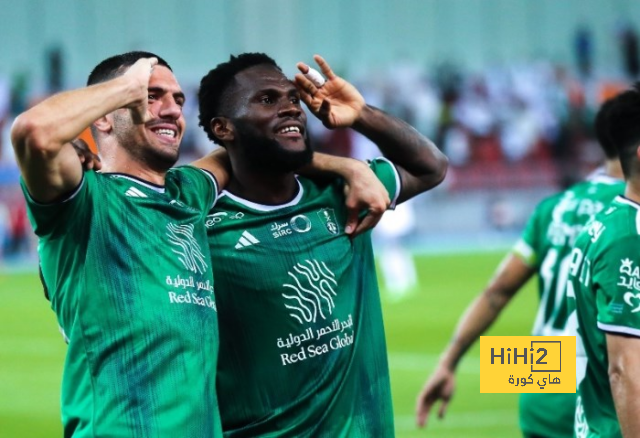 خط وسط الهلال أمام الحزم في الدوري السعودي 