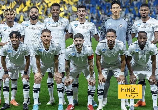 أرقام سالم الدوسري مع الهلال أمام النصر 