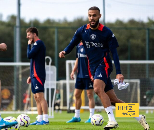 فيتور روكي قد يغادر برشلونة الموسم المقبل 