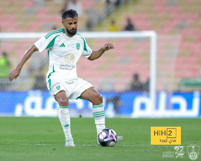 مهاجم الاتحاد في مرمى الانتقادات .. وليد الركراكي مستاء من عبدالرزاق حمد الله بعد كأس العالم | 