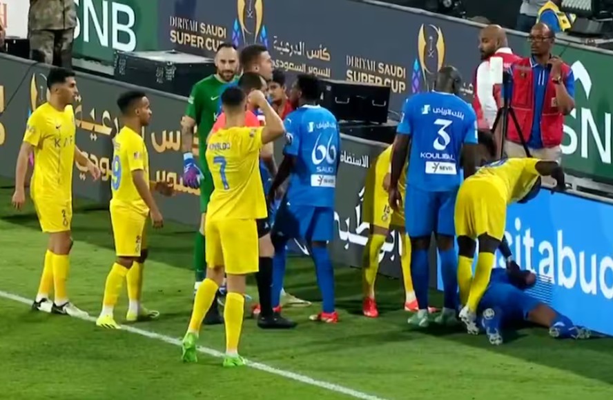 تشكيل الهلال الرسمي لمواجهة الاتحاد في قمة الدوري 