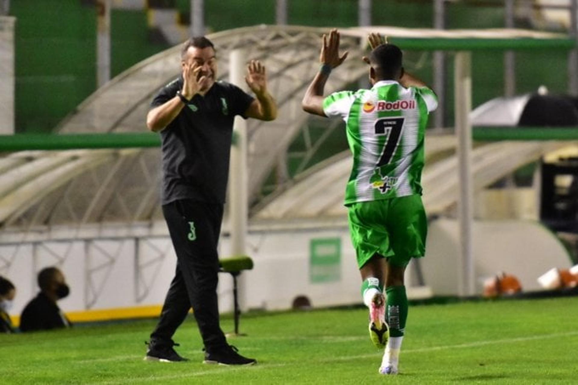 ثلاثي أتليتكو مدريد يغيب عن الديربي 