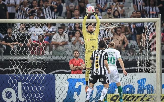 "ليس لاعب كرة قدم".. كوكوريلا ينتقد "العيب الوحيد" في نجم تشيلسي الأول! | 