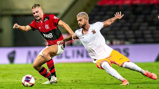 الريال يصعق إشبيلية 2-0 فى أول نصف ساعة بالدورى الإسبانى.. فيديو 