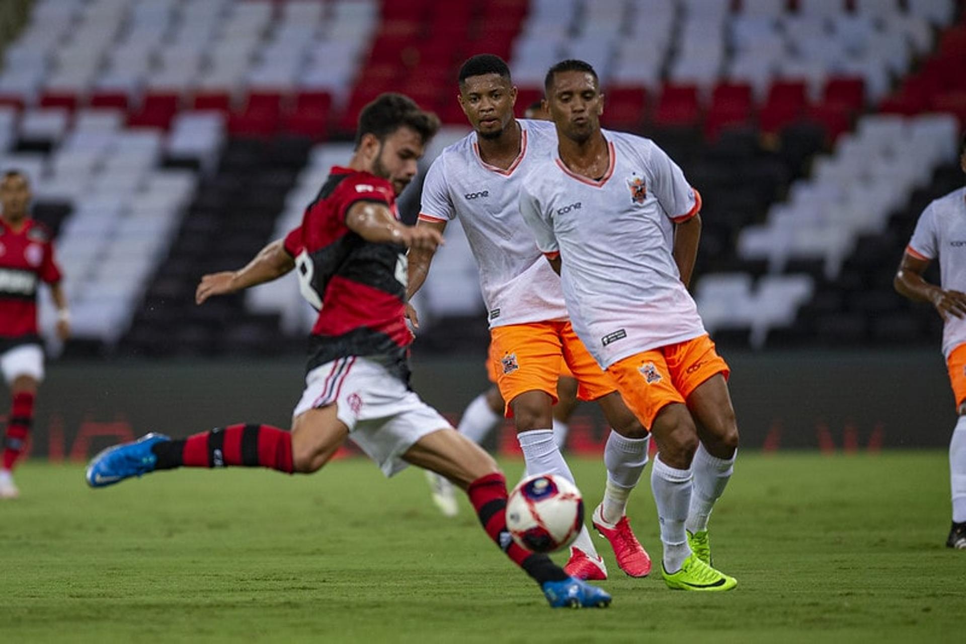 كاسيميرو يتطلع لانطلاقته مع مانشستر يونايتد 