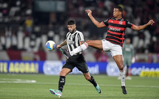 مدرب الأهلي ينفعل على الصحفيين .. ويؤكد: مواجهة الاتحاد أثرت علينا | 