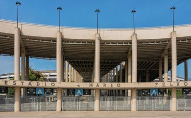 بديل ميندي في منتخب فرنسا 