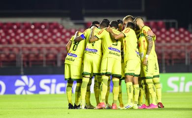 "جاحد" .. حديث لاعب الهلال السابق عن سلسلة الانتصارات يعرضه لهجوم حاد! | 