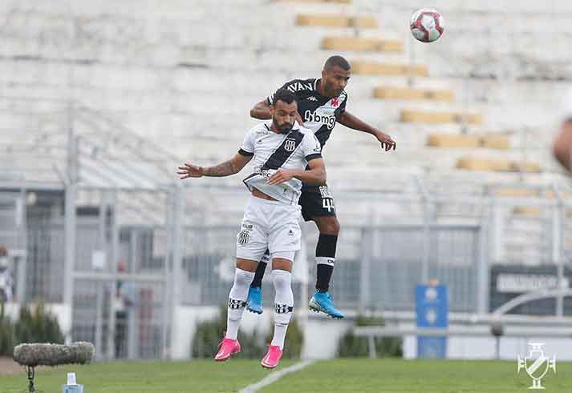 فيديو | الضربة في البرازيل والقلق في الهلال! .. تدخل مفاجئ يثير غضب نيمار في معسكر السامبا | 