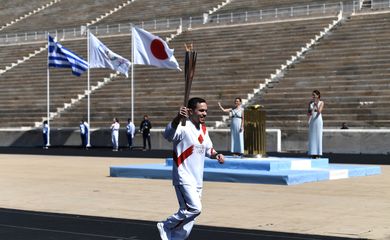 منتخب سيدات اليد فى مواجهة أنجولا فى نصف نهائى أفريقيا 