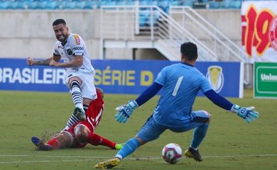 مبابي يتصدر المرشحين للفوز بجائزة الأفضل في يورو 2024 