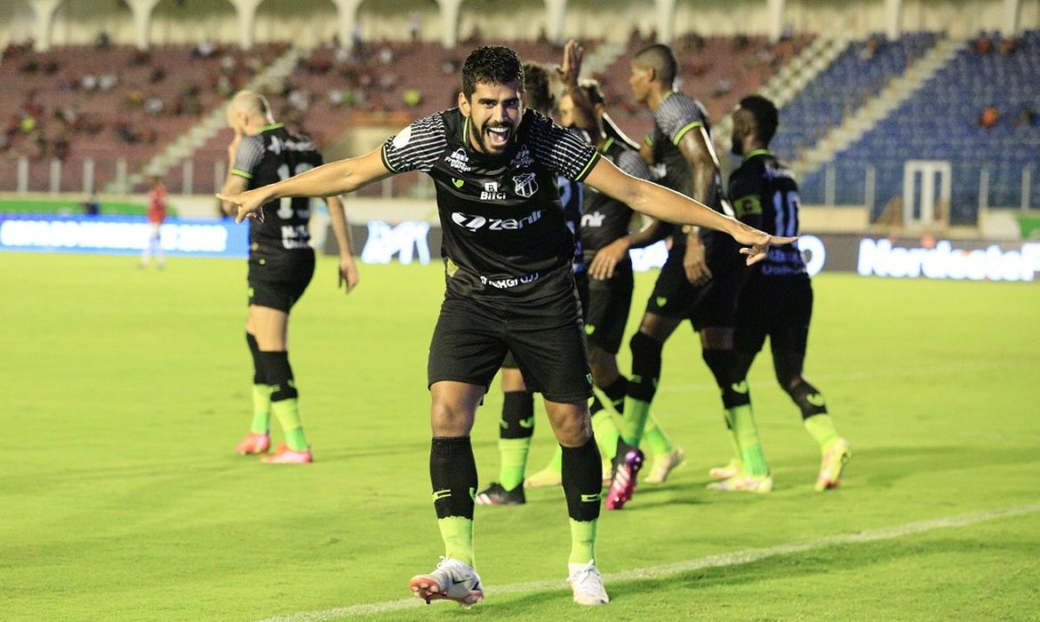 فيديو | "ميتروفيتش كتب تاريخًا شخصيًا" .. قطار الهلال يدهس الوحدة في الدوري | 