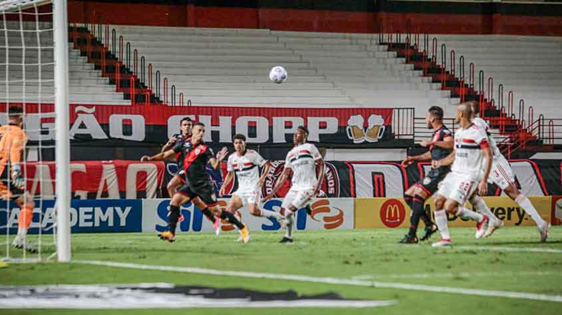 بروزوفيتش مهدد بالغياب عن مباراة النصر والأخدود 