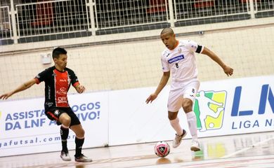 فيديو: صالح الشهري يعود بالهلال للتعادل في الكلاسيكو 