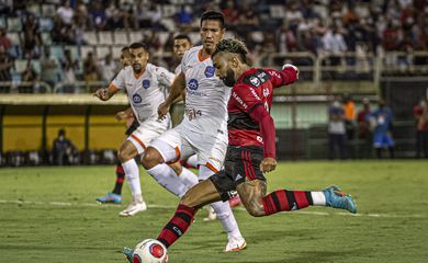 لا مفر ولا مهرب .. كأس العالم يدفع الهلال لـ"بند إجباري" في عقد نيمار! | 