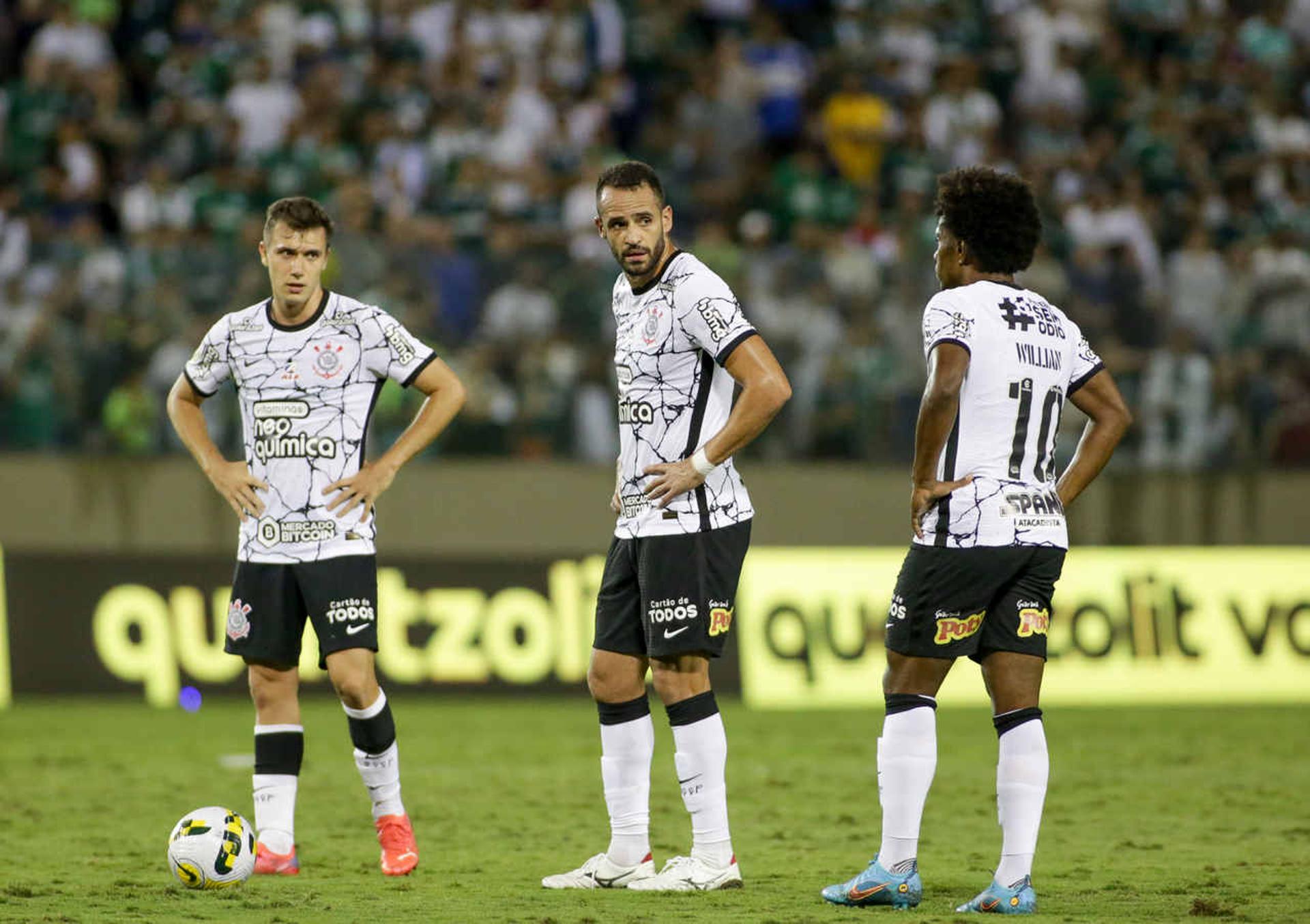 موقف مالكوم من المشاركة مع الهلال في نهائي السوبر السعودي 