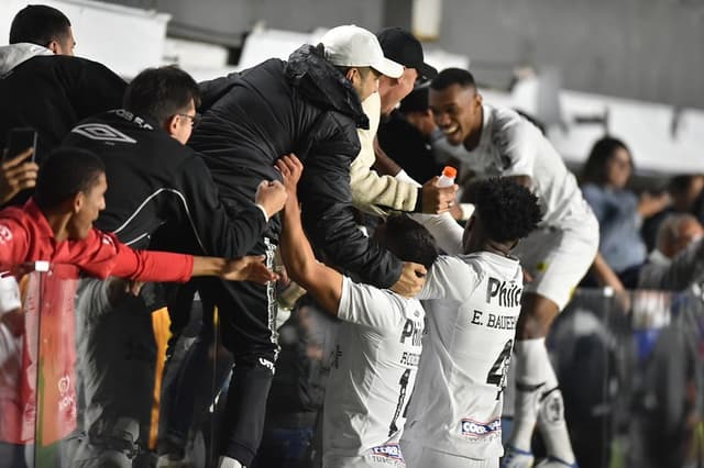 أفضل لاعب في ديربي الهلال والنصر 