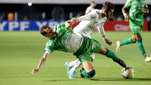 ترتيب التشي و ريال مدريد قبل انطلاقة مباراة المتناقضات ! 