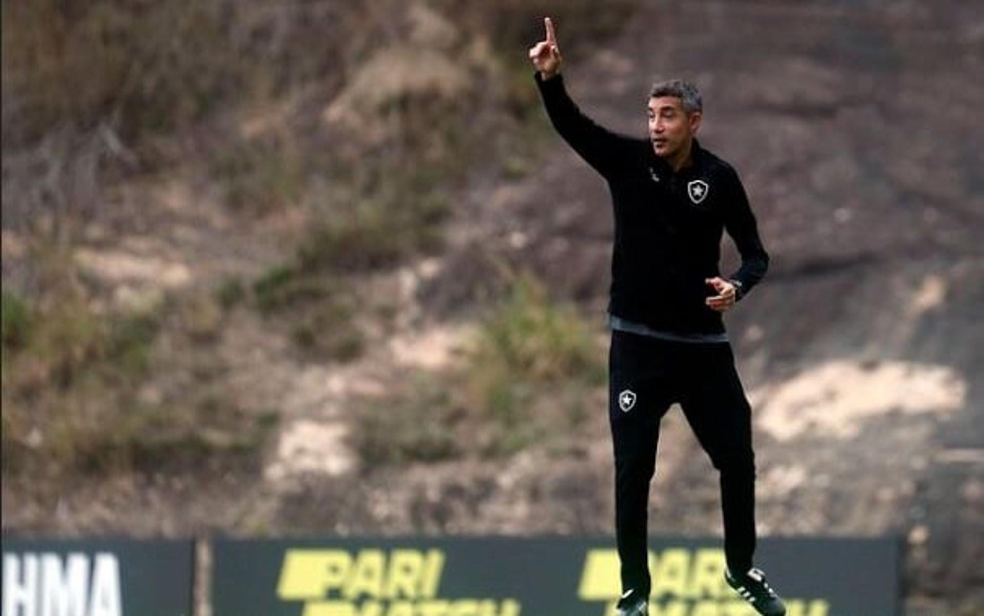 هل يلحق بمباراة النصر؟ كريم بنزيما يُثير القلق بشأن موسمه مع الاتحاد! | 