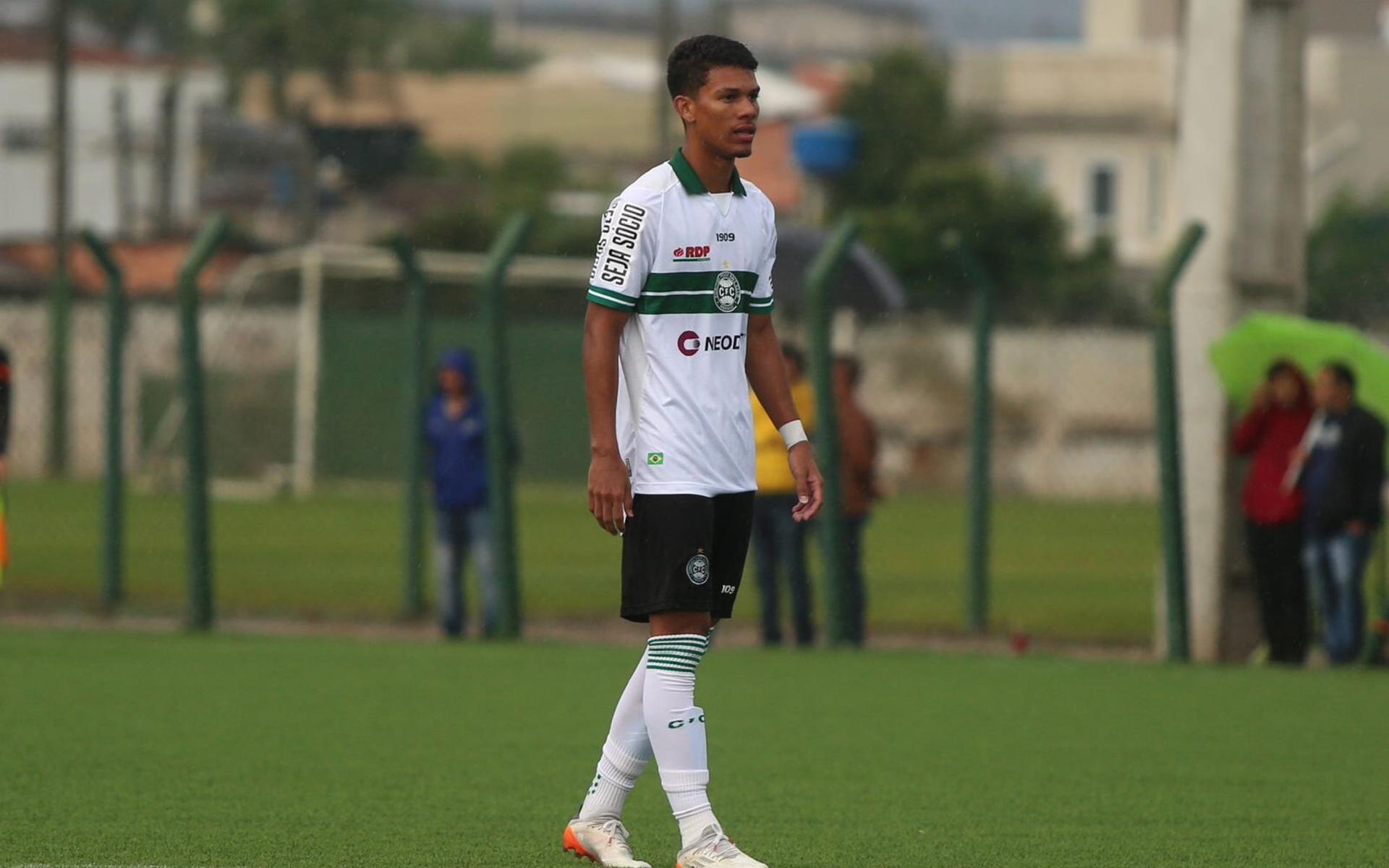 فيديو.. شاهد رد فعل فينيسيوس عند سؤاله عن إمكانية الصعود لنهائي الكأس! 