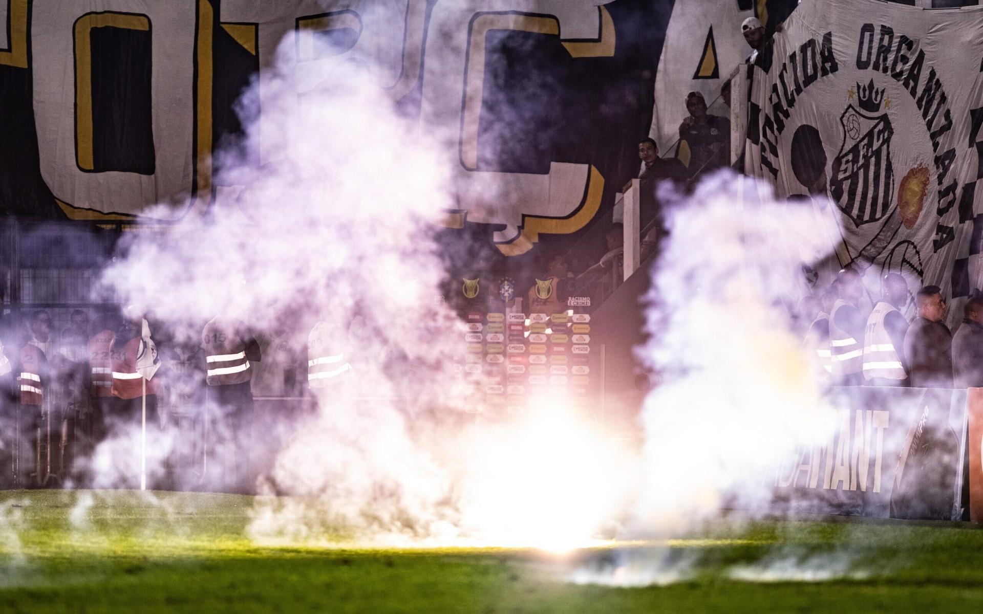 القول الفصل في إقالة كاسترو قبل الكلاسيكو بين النصر والأهلي 