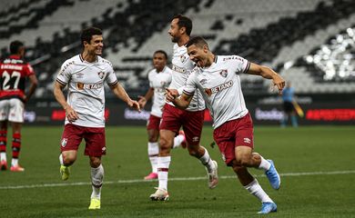 فيديو | لويس كاسترو يكشف أهم مميزاته .. ويحذر من خسارة النصر أمام الهلال لهذا السبب! | 