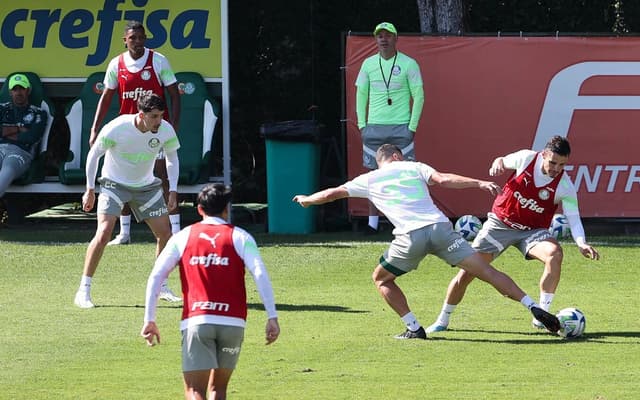 المدير المالي لبايرن عضوا جديدا بهيئة رئاسة رابطة الدوري الألماني 