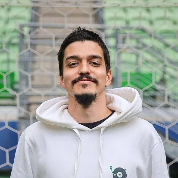 ما هي القنوات الناقلة لمباراة المنتخب السعودي الودية ضد نيجيريا؟ وكيف تتابعها عبر الإنترنت؟ | 