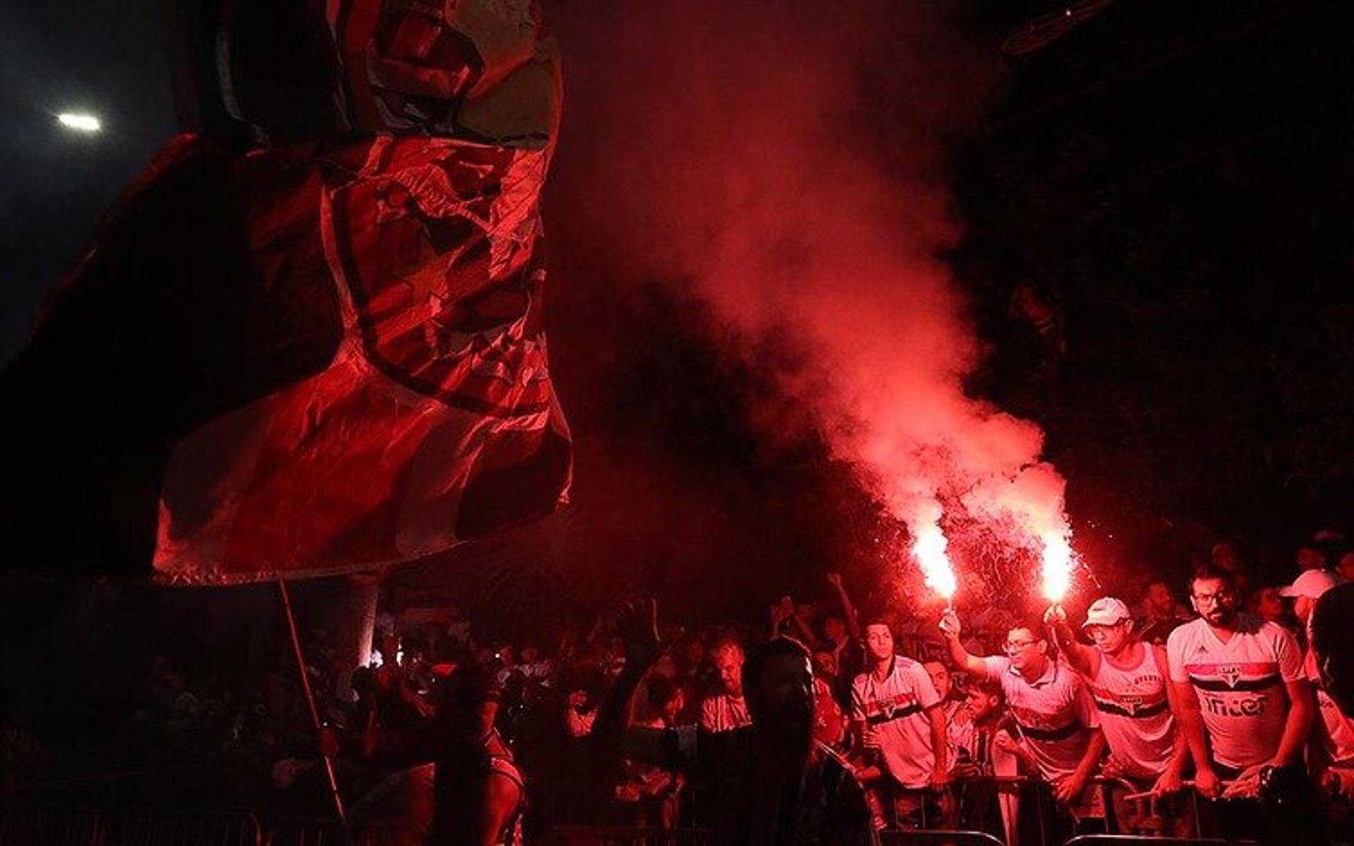 فيديو: جماهير الاتحاد تصنع الحدث في المملكة أرينا 