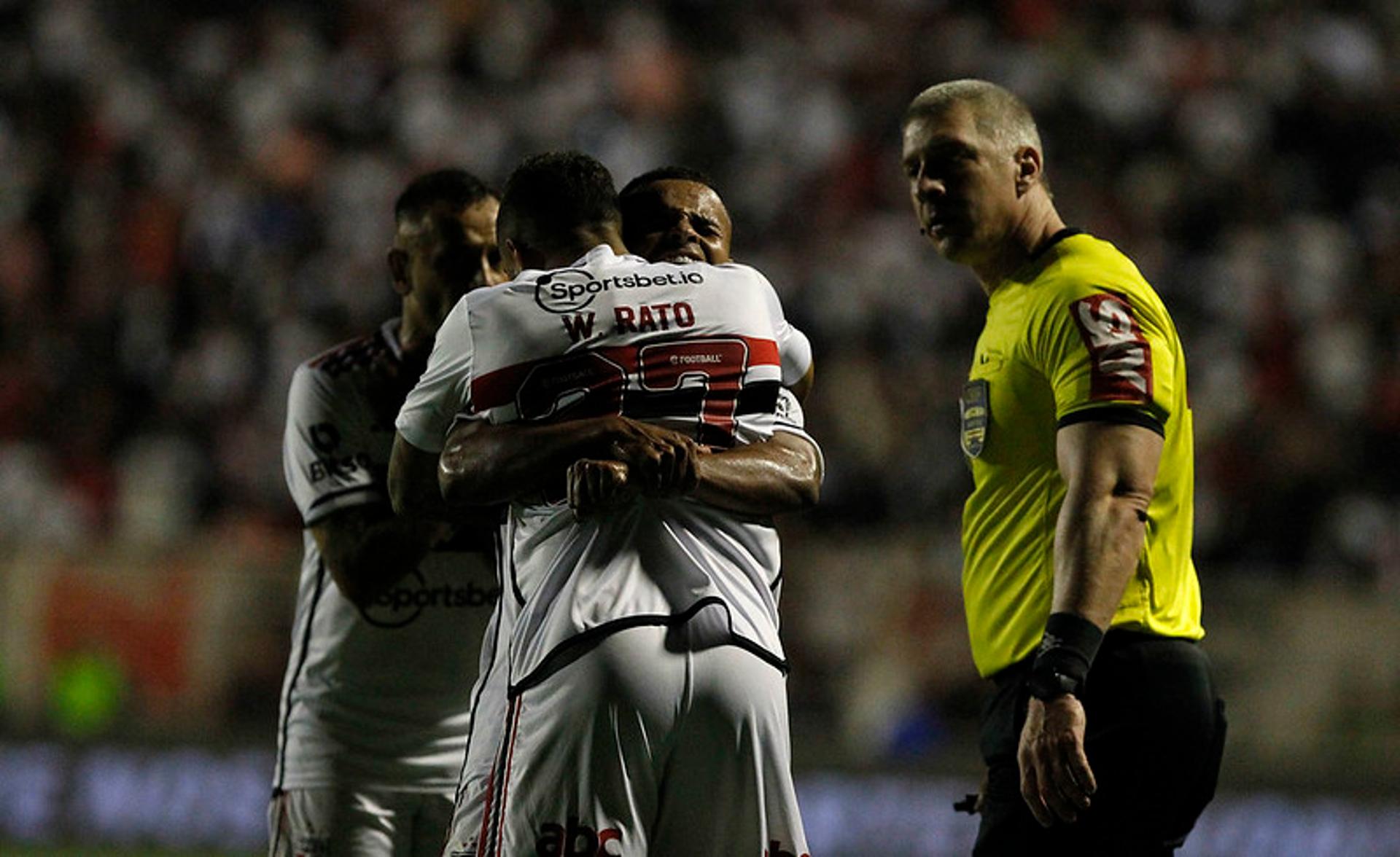 أول استدعاء دولي للاعب النصر الجديد 